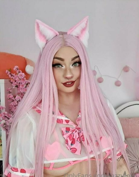 Jazzyfoxe star porn photo