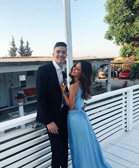 Gal Haitin star du porno sympa des photos