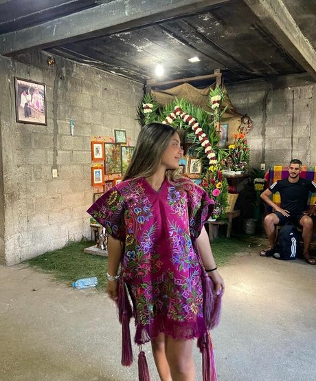 Gal Haitin buen modelo imágenes