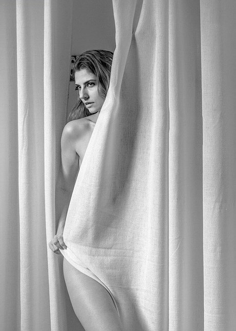 Victoria Mintz modelo de alta calidad imágenes