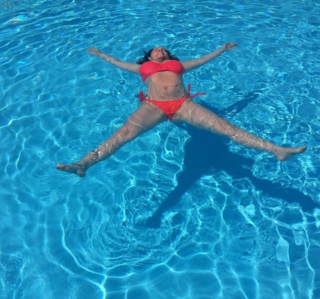 Serena Roberti star du porno de haute qualité img