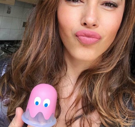 Serena Roberti sexo estrella porno archivo