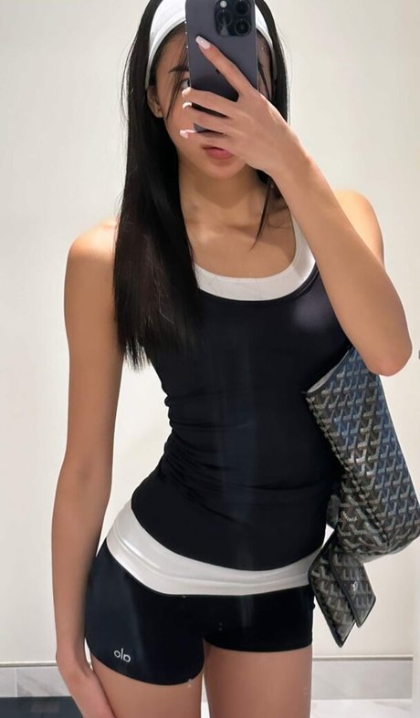 lilyy yk modelo de alta definición galería