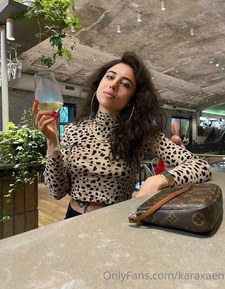 Cosplay negro onlyfans alta definición erótica imagen