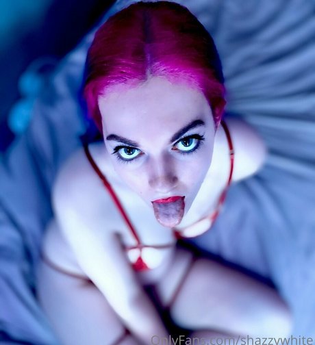 shazzabluexx estrella porno caliente fotos