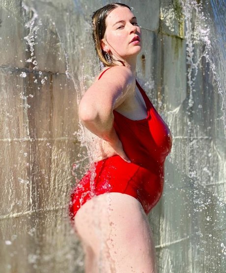 Tori Dunlap pornstar erotic images