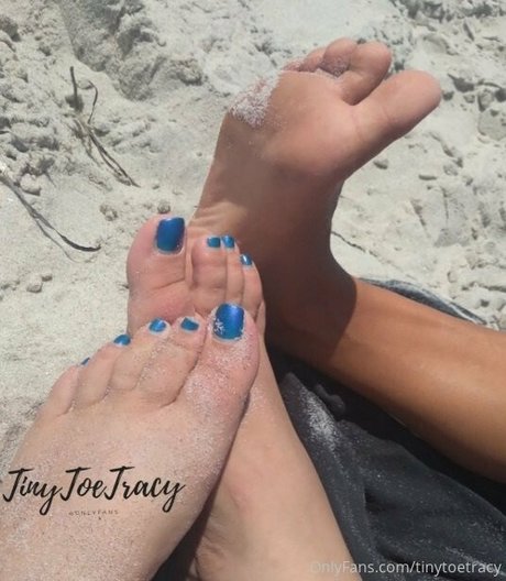 tinytoetracy nudes pornstar pic