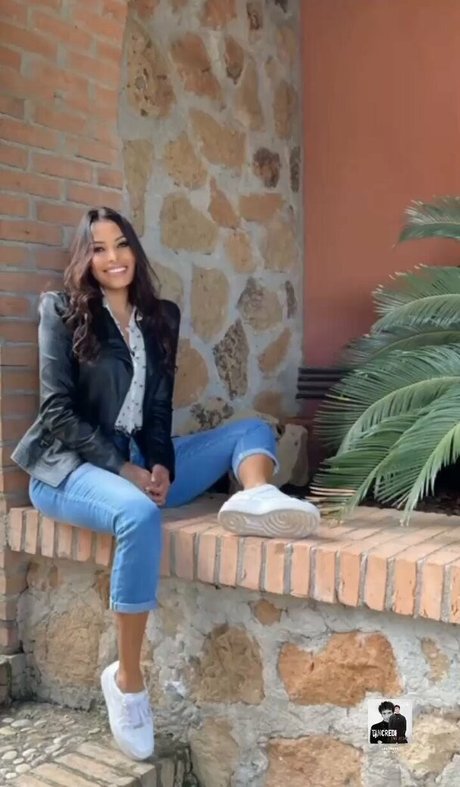 Carolina Marconi étoile magnifique des photos