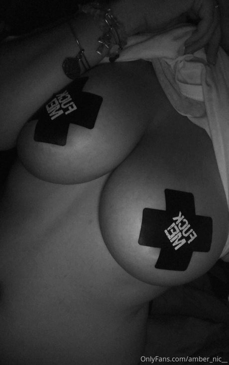 Vanessa Ray arte estelar foto