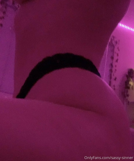 sassy sinner modelo sexy fotos