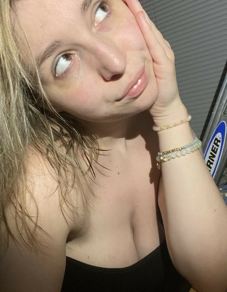 baddiealexaaa estrella del arte galería