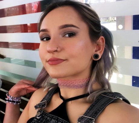 Jindo109 actrice chaude galeries