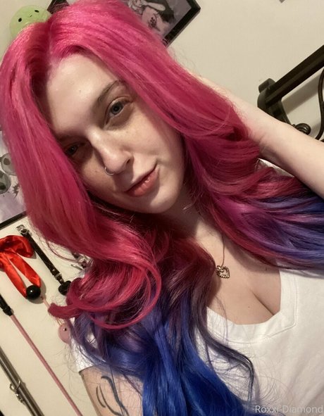 RoxxiDiamond actriz atractiva galerías