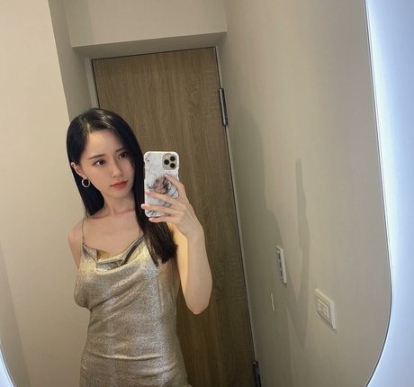 Vanessa Only4567 bonita modelo galerías