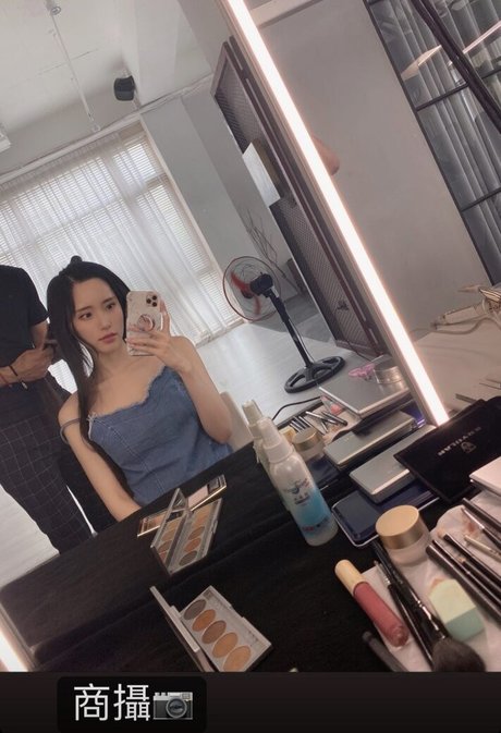 Vanessa Only4567 actriz caliente galerías