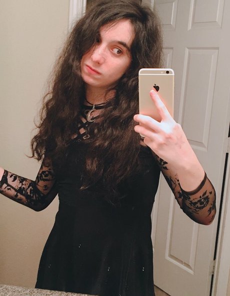 Orcastraw modèles nus galerie