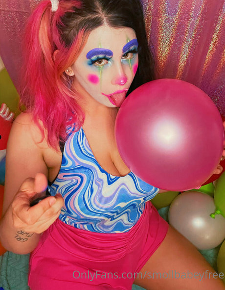 smollbabeyfree modèle xxx image