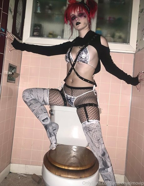 Anarchyelmovip actriz sexual foto