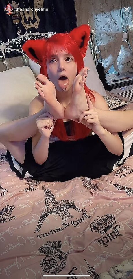 Anarchyelmovip bonita modelo galería