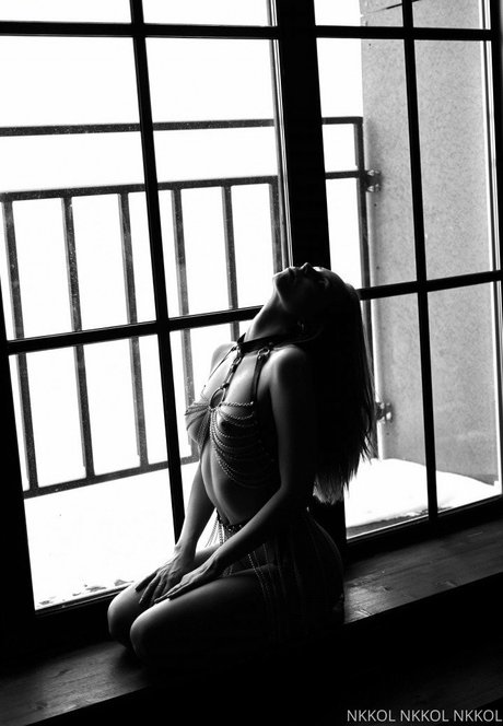 Nikki Mills actriz libre foto