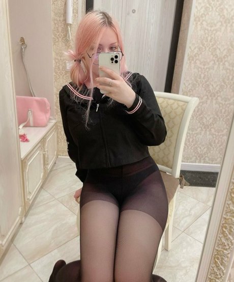 Nikachi Nika Kotova actrice hd photos