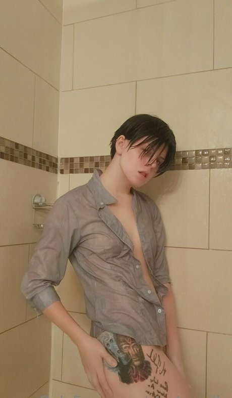 starkzzzilla actrice pornographique collection