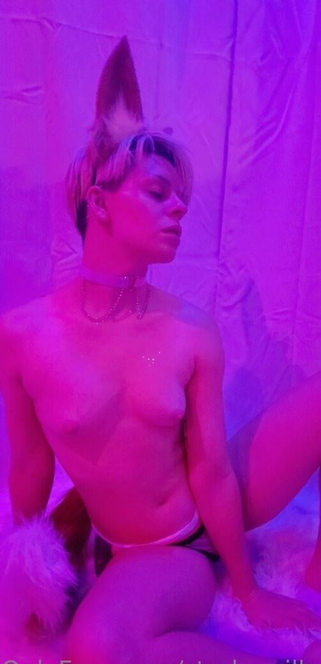 starkzzzilla pornographic actress photo