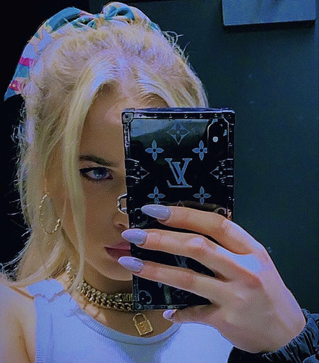 Onlyfans de trans rubias mejor erótico imágenes