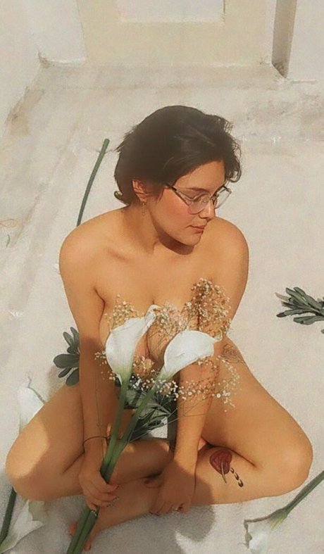 usaguisamy modelo pornografico imágenes