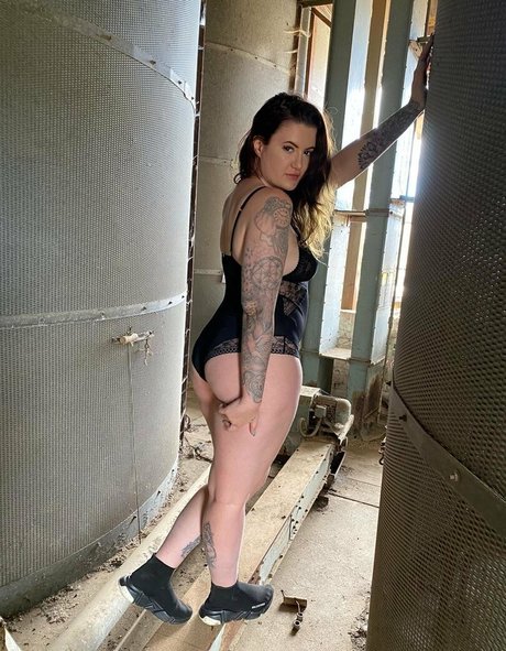 freakyfamily modèle porno photo