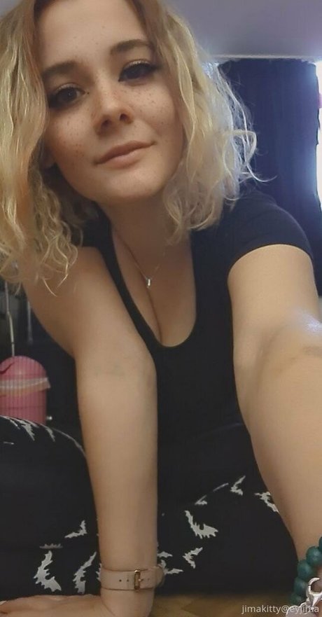 jimakitty modelo hd fotos