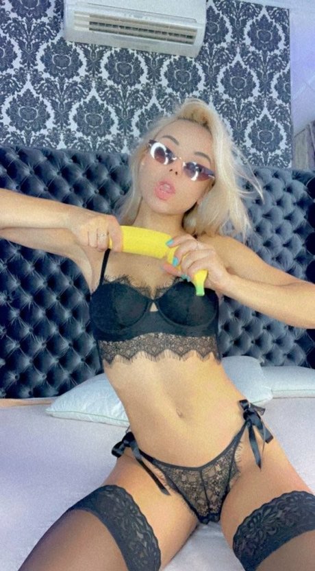 Sojourncouple actriz atractiva galería