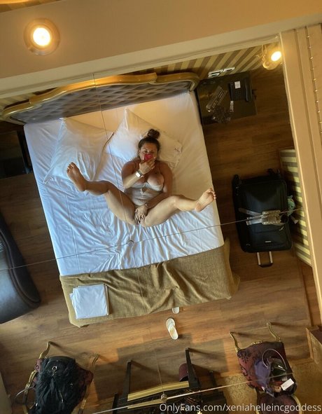 xeniahelleincgoddess star du sexe photos