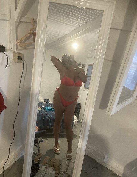 xeniahelleincgoddess actrice pornographique des photos