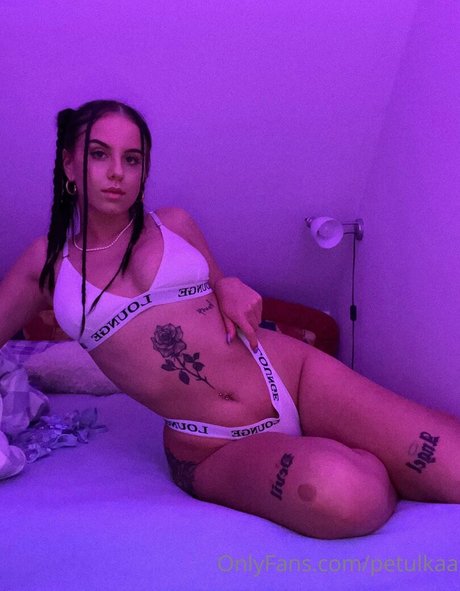 petulkaa actriz perfecta imágenes