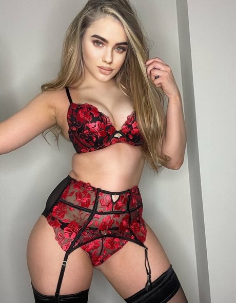 Your Brat modelo hd fotos