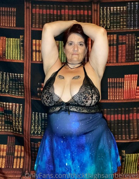 thickthighsambereyes sexy star archive