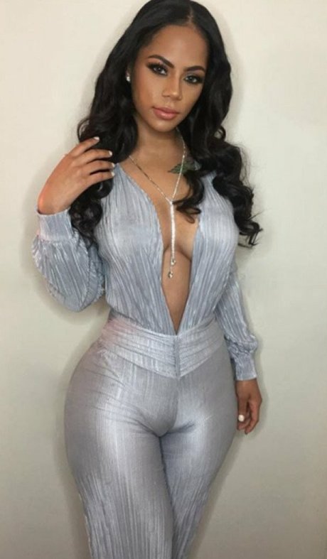 Strella Katt estrella porno xxx galería