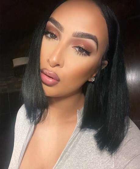 Omaima Benamre estrella exclusiva foto