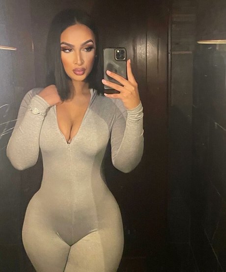 Omaima Benamre beautiful pornstar photos