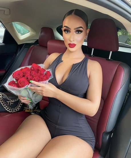 Omaima Benamre sexy pornstar images