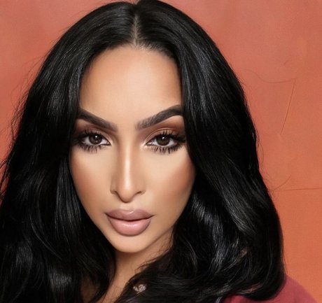 Omaima Benamre pornstar adult image