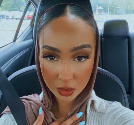Omaima Benamre star xxx pic