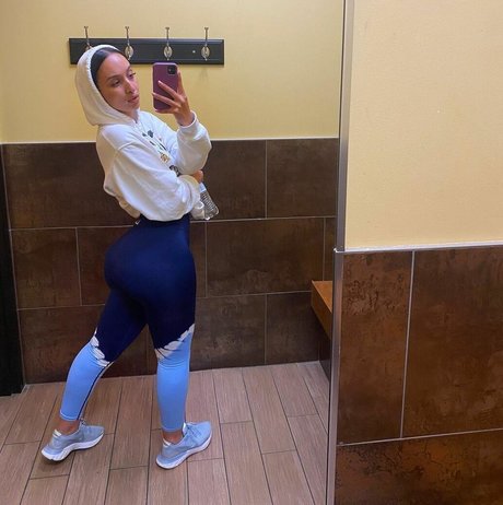 Omaima Benamre pornstar adult photos