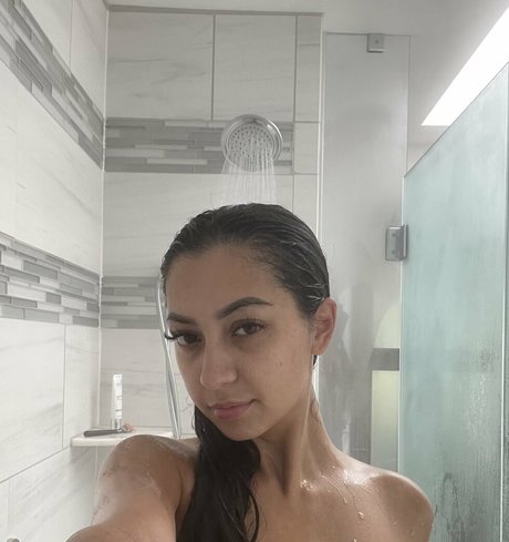 Lil Asian Princess modelo libre imágenes