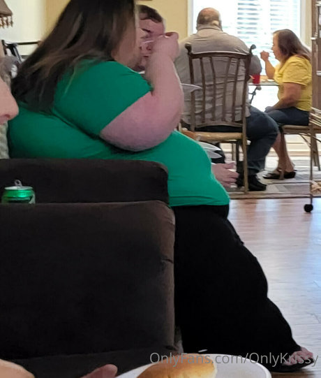 onlykrissy modelo atractivo imágenes