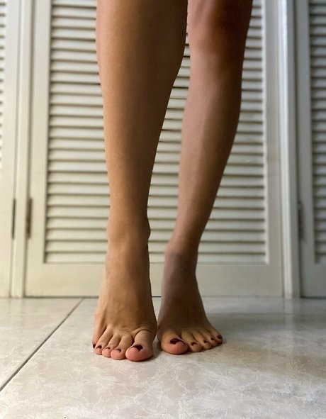 Itsnatysfeet modelo exclusivo galería