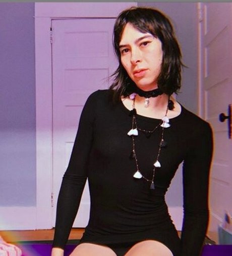 Ashley Adamson buen modelo galería