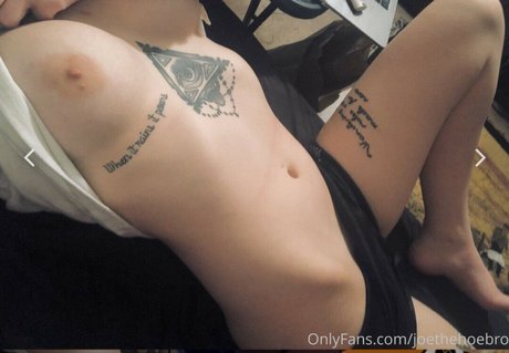 Joelee Catherine naked actress picture