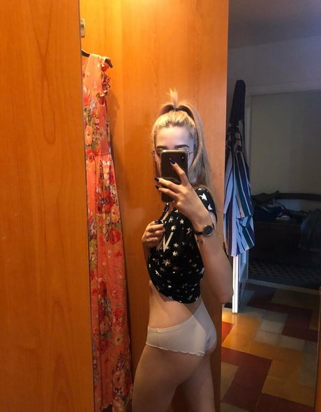 kvry22 arte modelo imagen